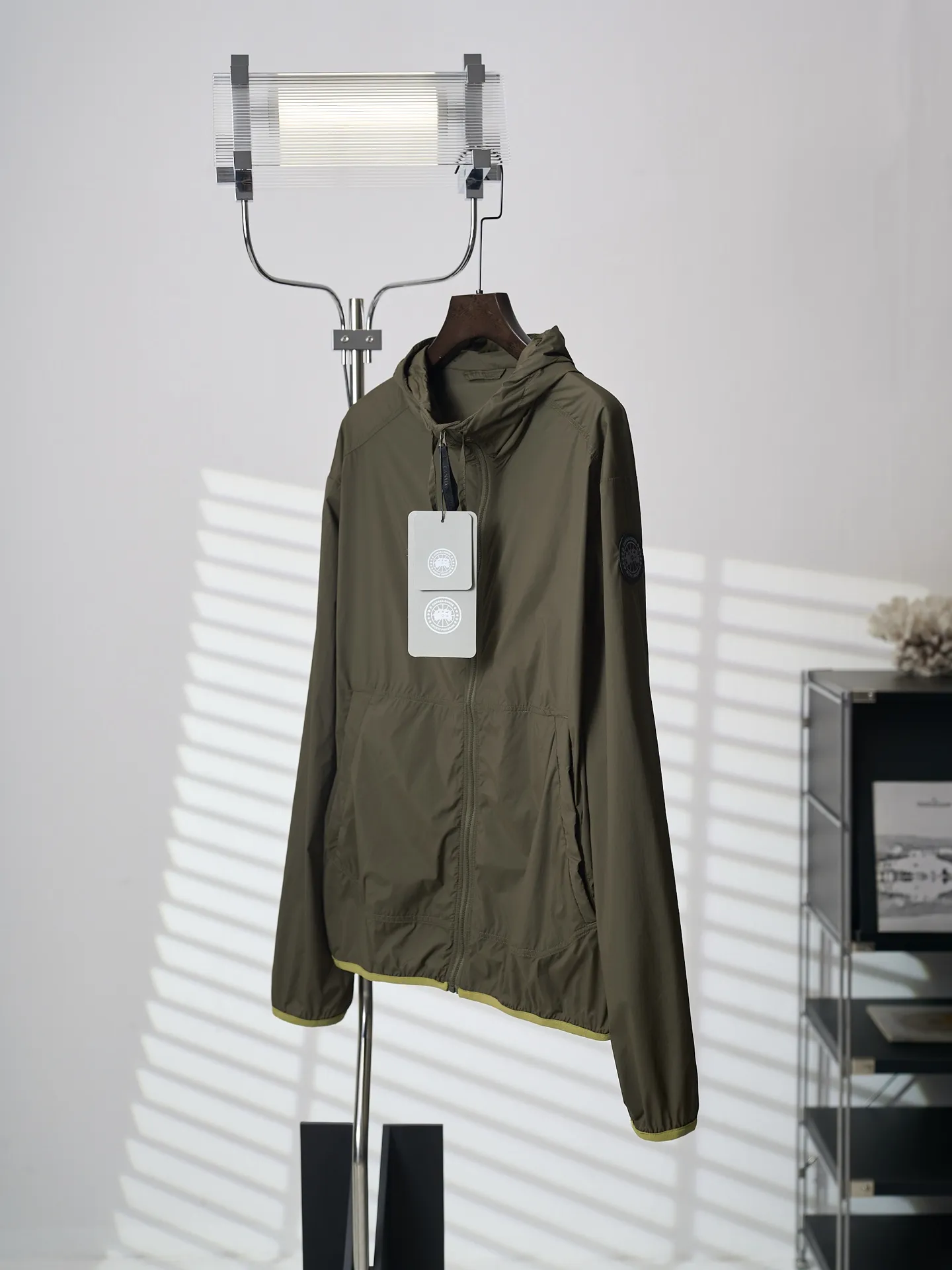 【 】Canada Goose/ 【In Stock】S M L XL ： ， ， ， ， ， ， ， 、 ， 。 ： ， ， 。 ， ， ， ，Wear-Resistant 。 ： ， ， 。